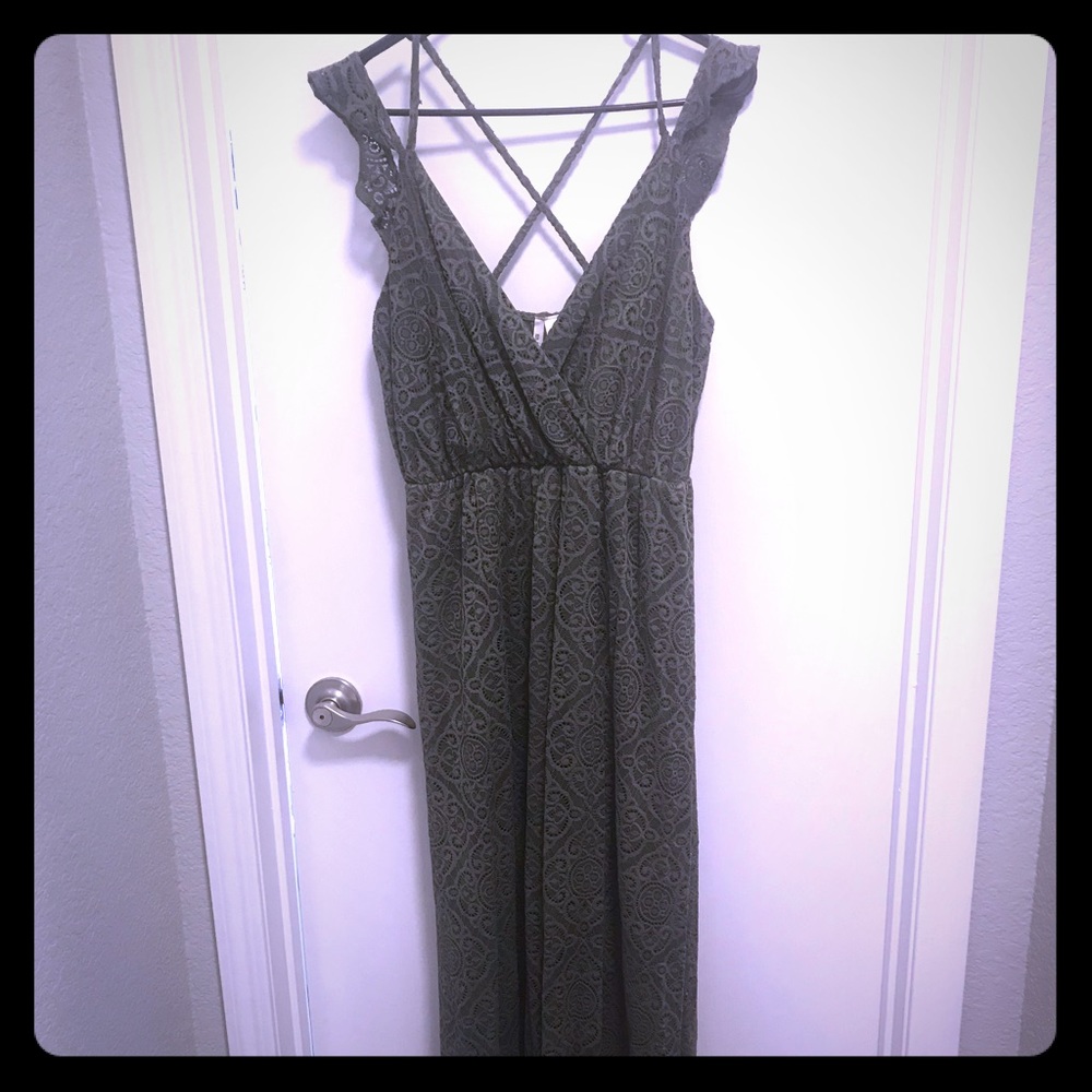 Green lace maxi dress
